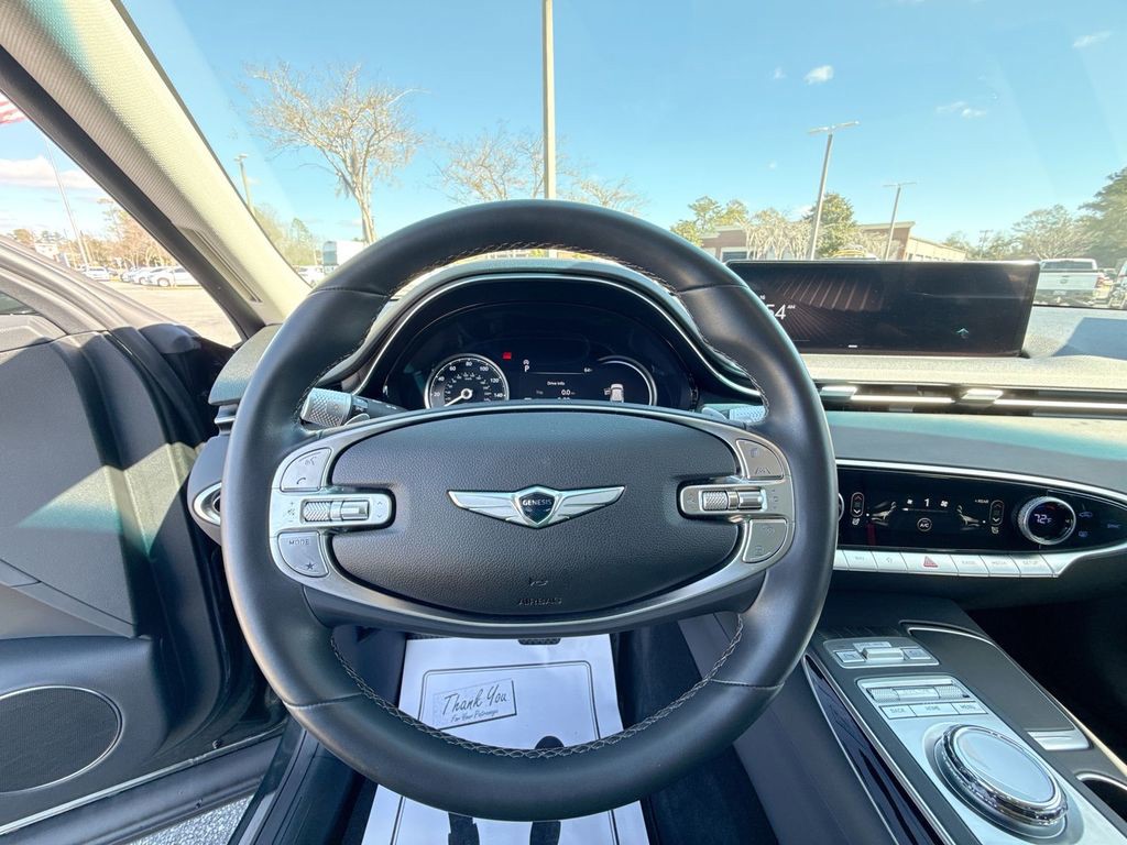 2025 GENESIS GV70 Standard - Photo 14
