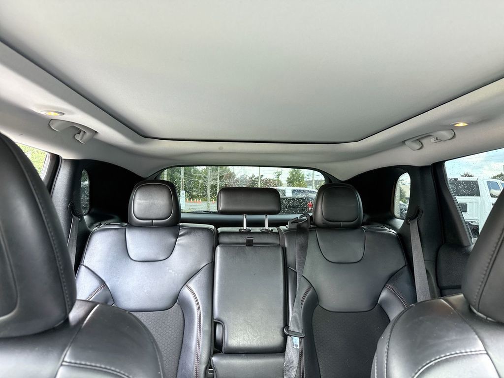 Used 2021 Orange Jeep Trailhawk image 30