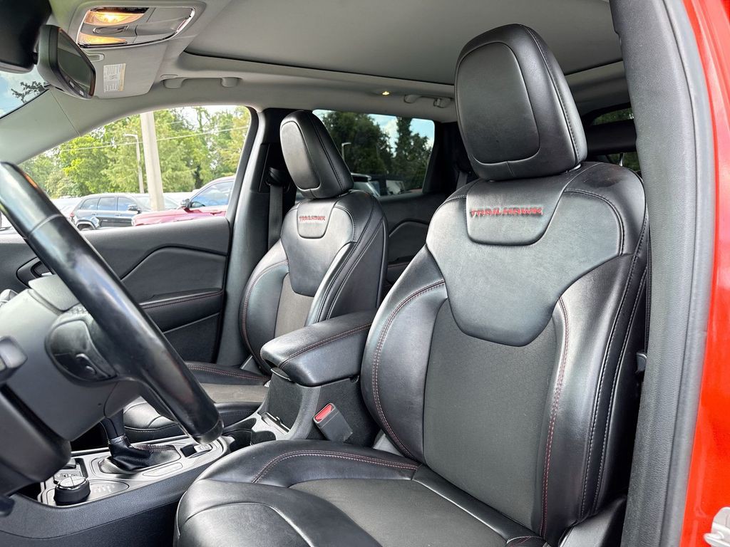 Used 2021 Orange Jeep Trailhawk image 14