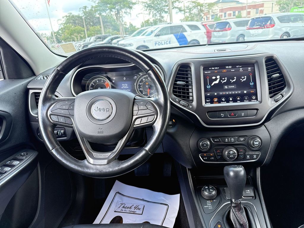 Used 2021 Orange Jeep Trailhawk image 32