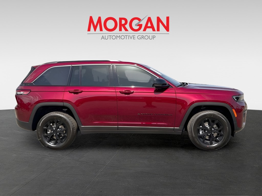 New 2026 Red Jeep Altitude image 2