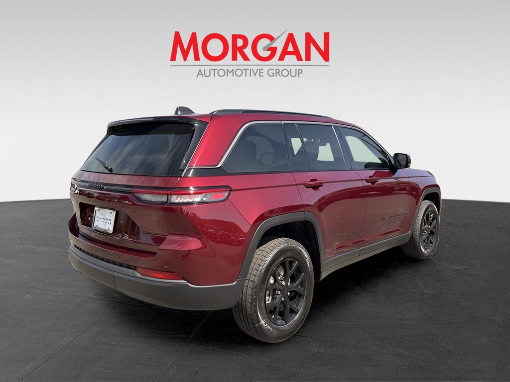 New 2026 Red Jeep Altitude image 3