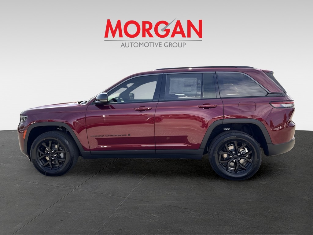 New 2026 Red Jeep Altitude image 6