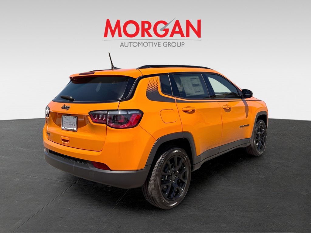 New 2026  Jeep Latitude image 3