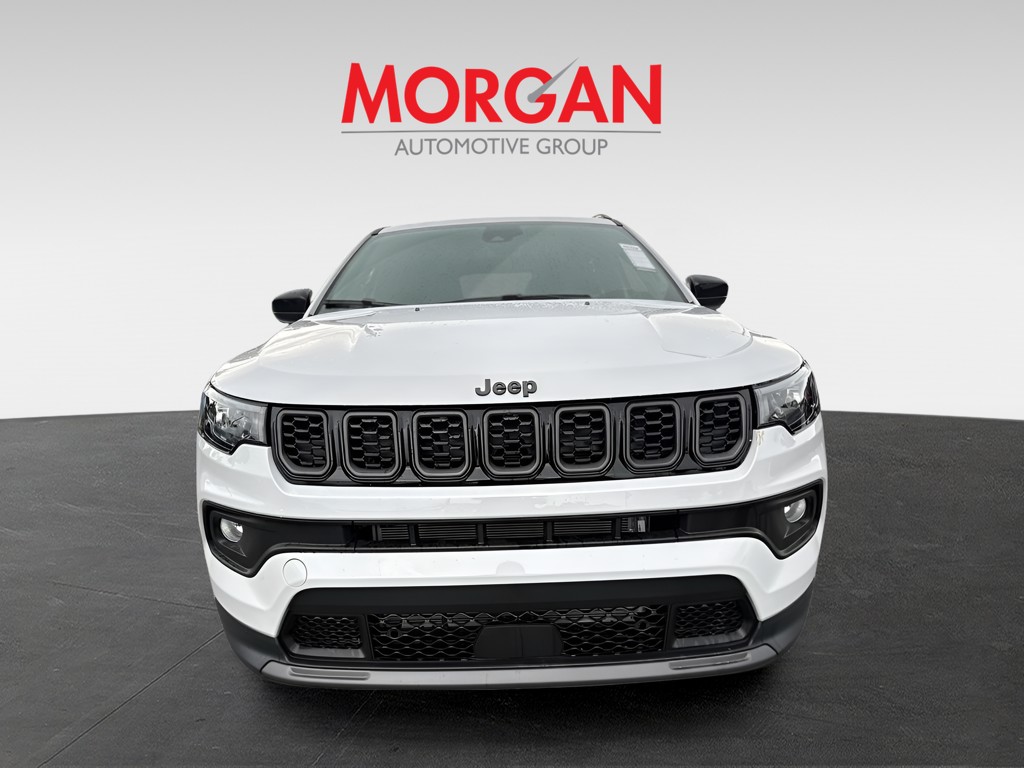 New 2026 White Jeep Latitude image 10