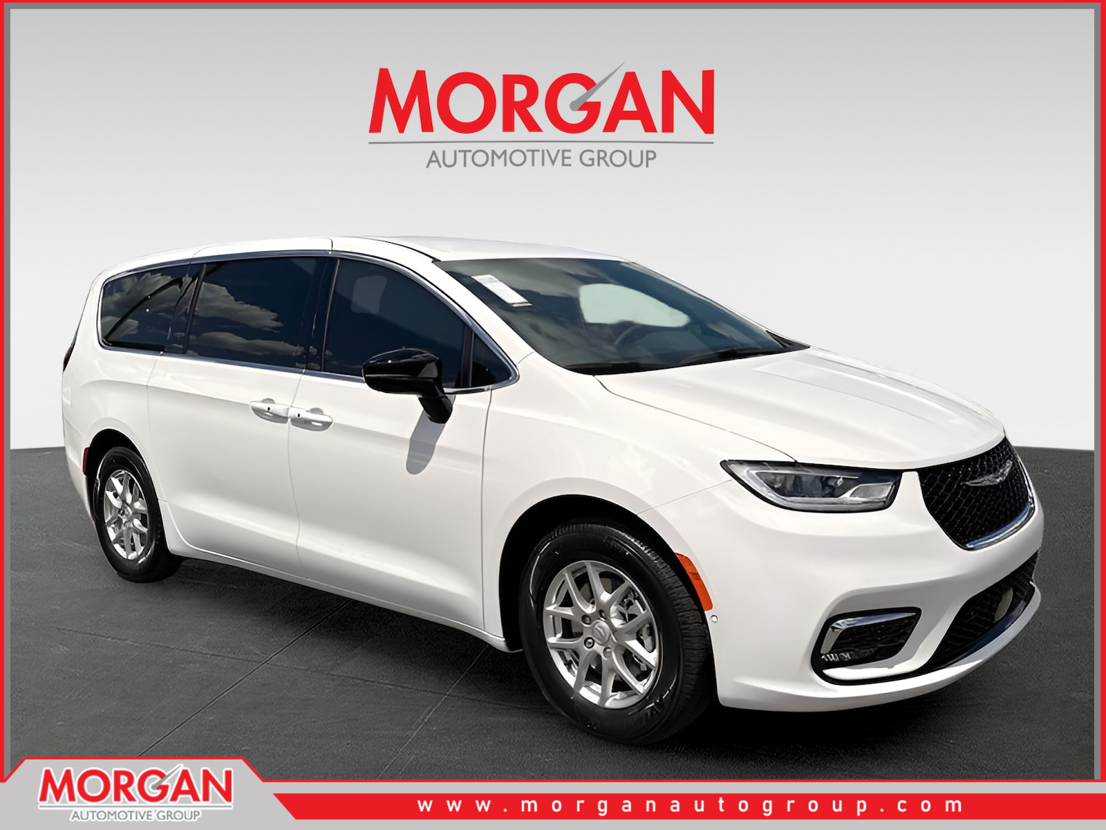 2026 Chrysler Pacifica Select's photo