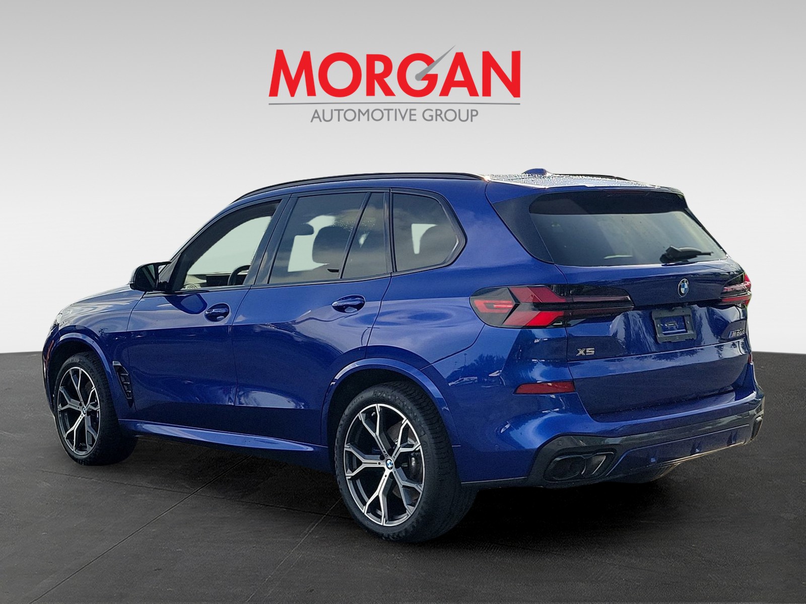 Used 2026 Blue Metallic BMW M60i image 4