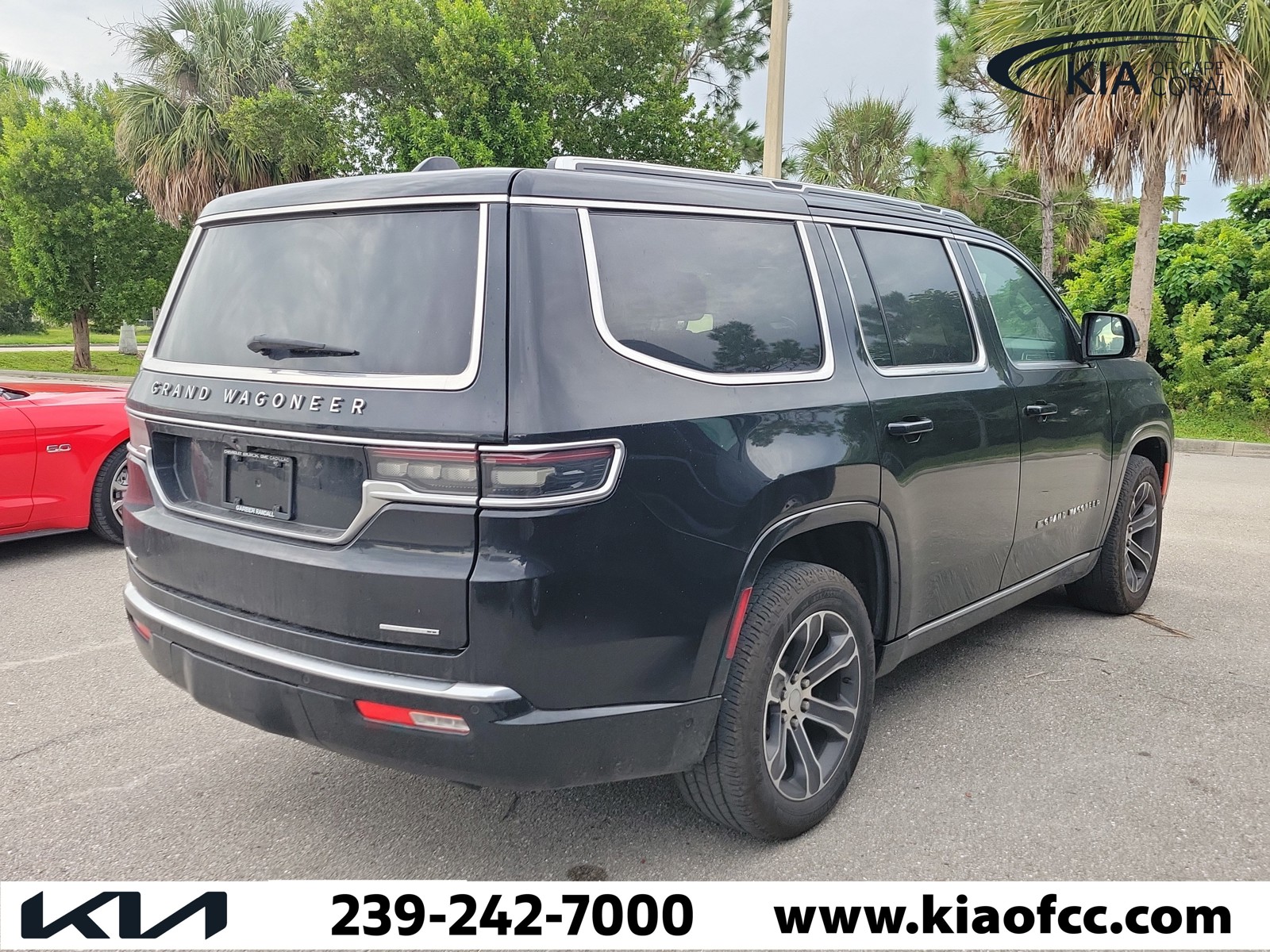 Used 2022 Diamond Black Crystal Pearlcoat Jeep Series I image 6