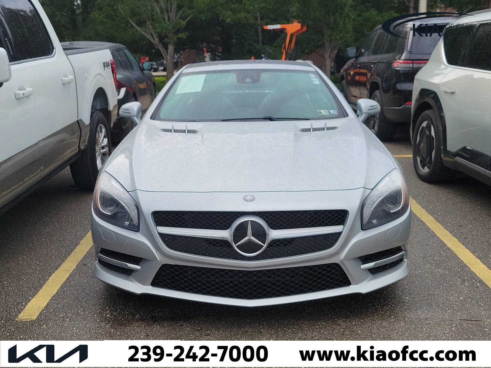 Used 2015 Iridium Silver Mercedes-Benz SL 400 image 2