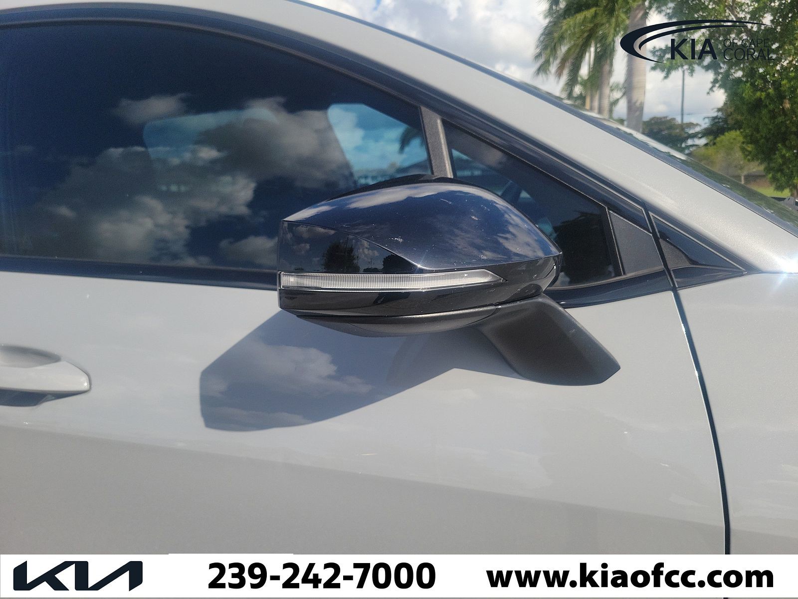 Certified Used 2024 Wolf Gray Kia X-Line image 8