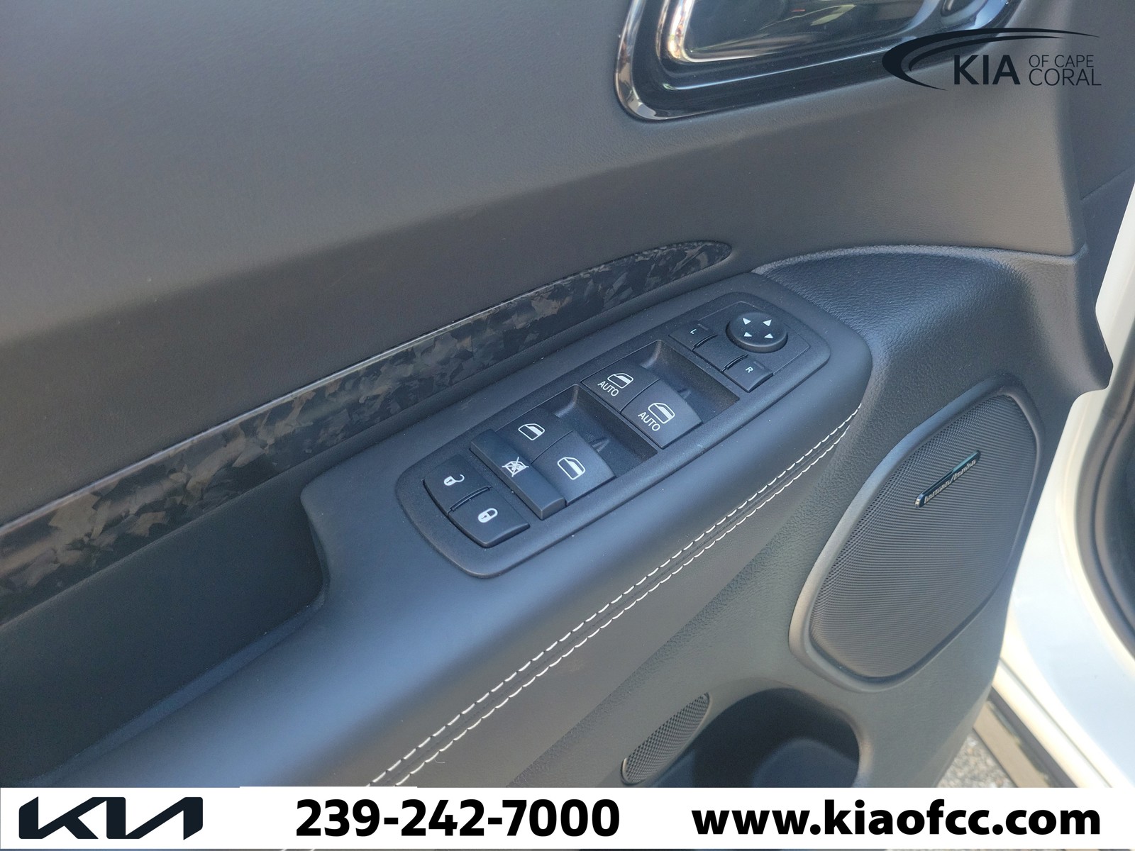 Used 2024 White Knuckle Clearcoat Dodge SRT 392 AlcHEMI image 24