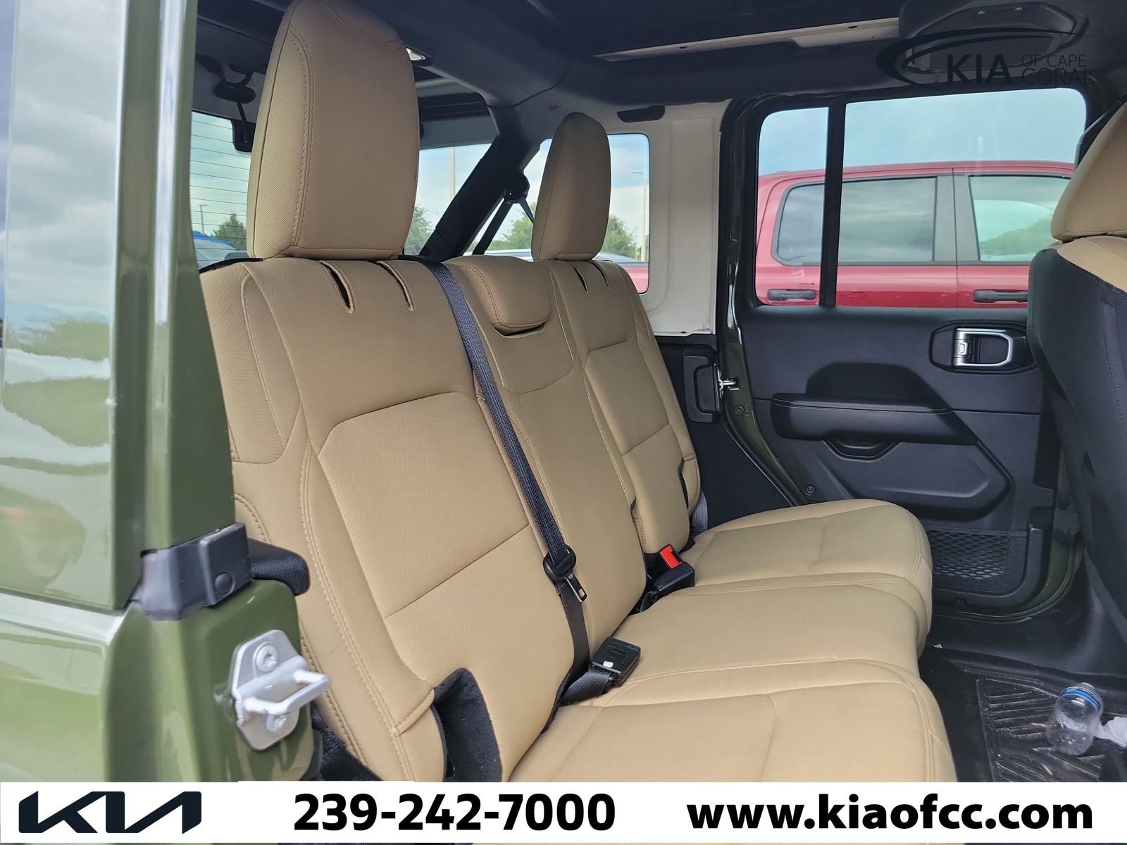 Used 2021 Sarge Green Clearcoat Jeep Unlimited Sahara image 10