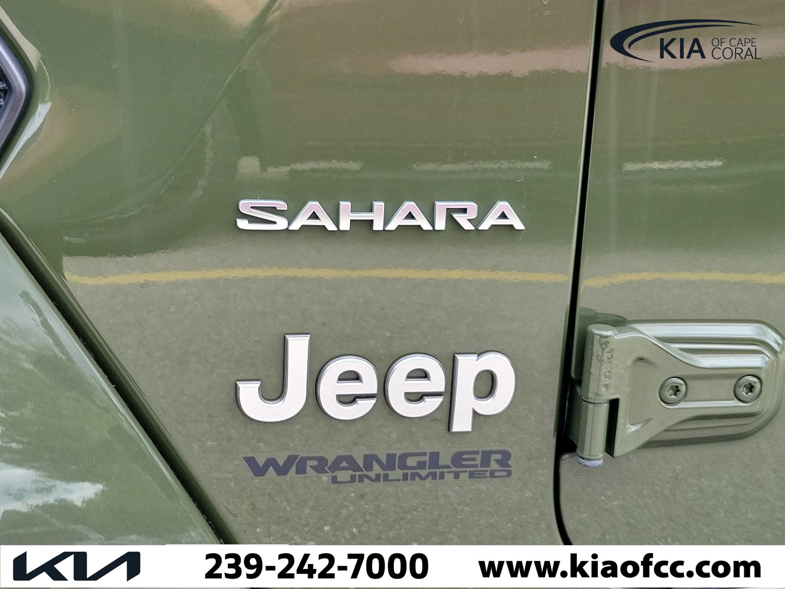 Used 2021 Sarge Green Clearcoat Jeep Unlimited Sahara image 5