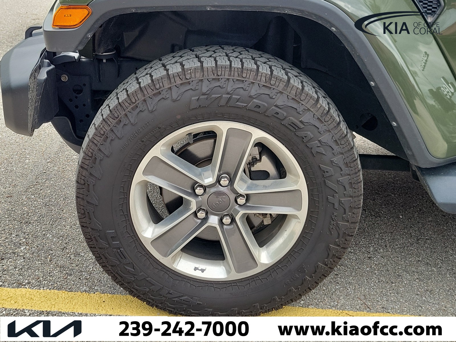 Used 2021 Sarge Green Clearcoat Jeep Unlimited Sahara image 4