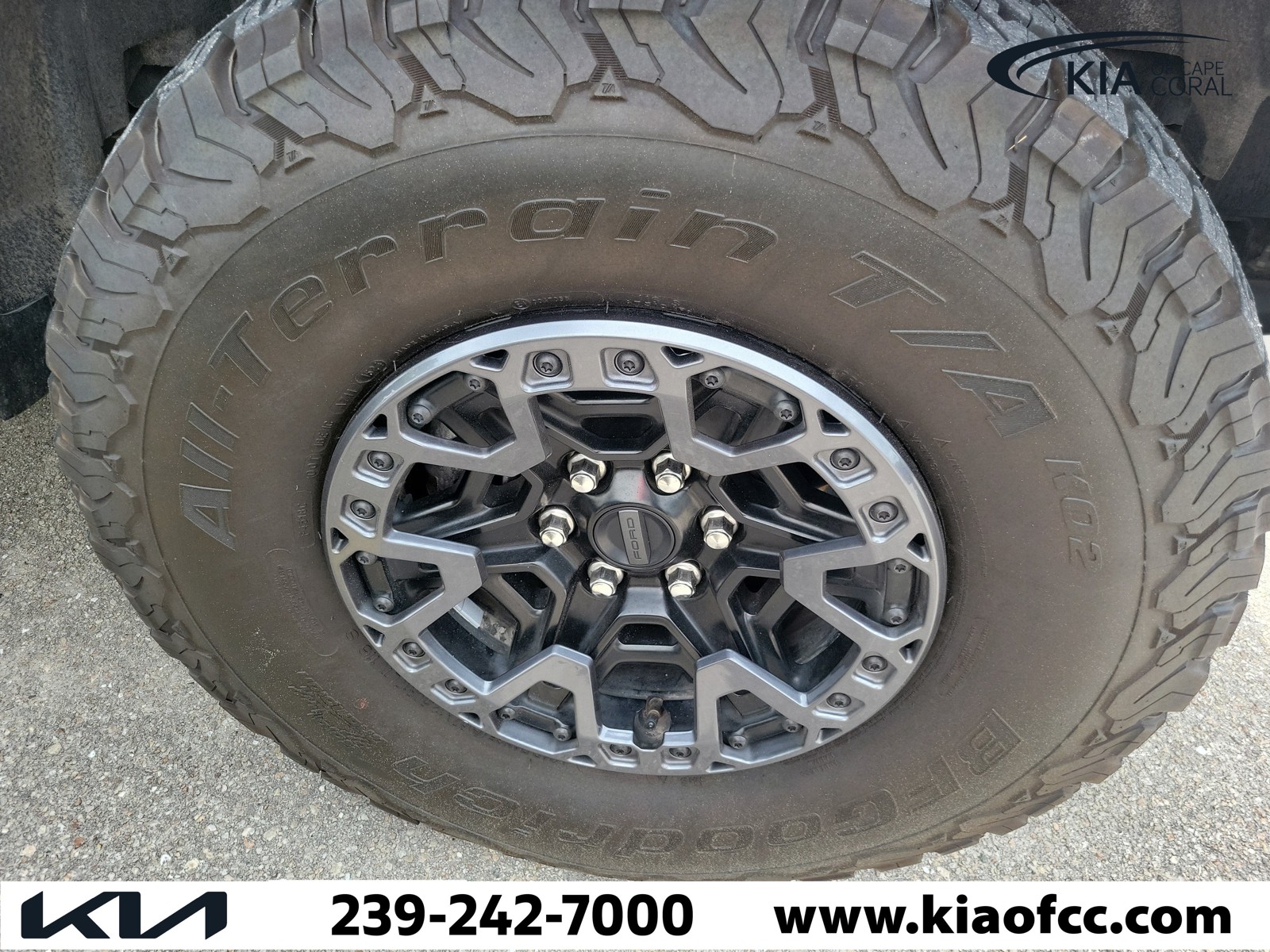 Used 2024 Oxford White Ford Raptor image 5