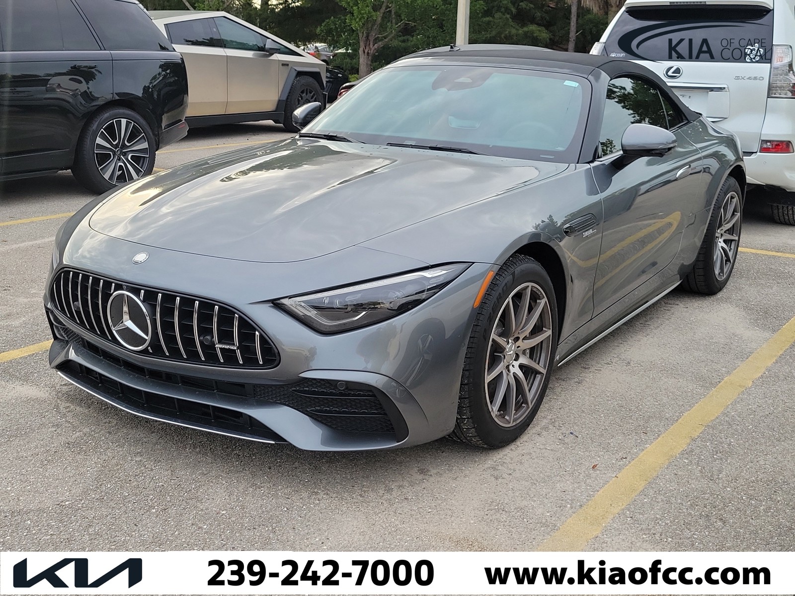 Used 2024 Gray Mercedes-Benz AMG® SL 43 image 4