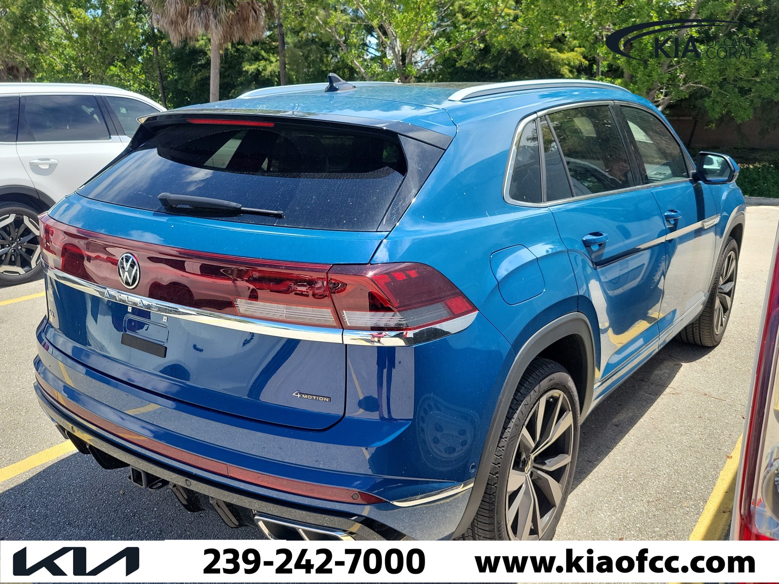 Used 2025 Blue Metallic Volkswagen 2.0T SEL Premium R-Line image 4