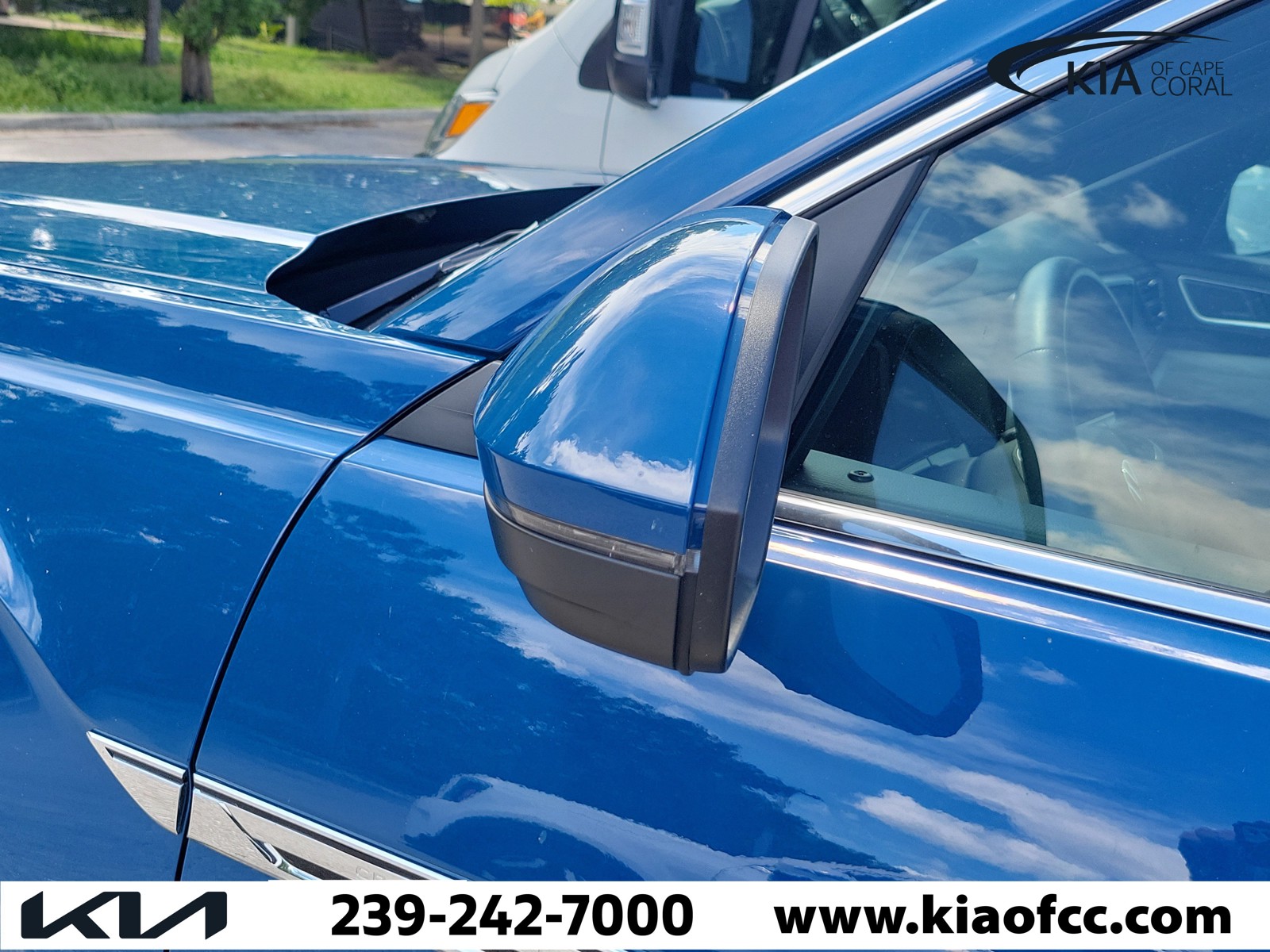 Used 2025 Blue Metallic Volkswagen 2.0T SEL Premium R-Line image 8