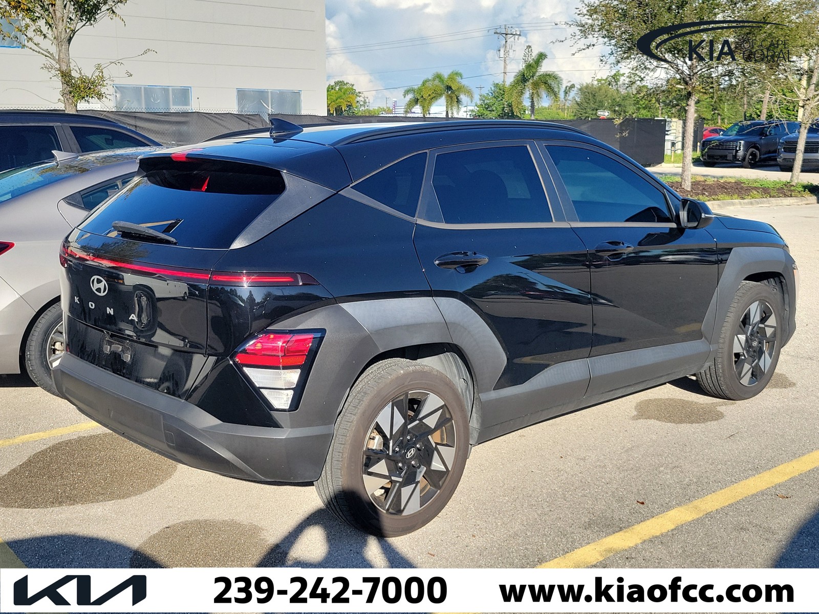 Used 2024 Abyss Black Pearl Hyundai SEL image 6