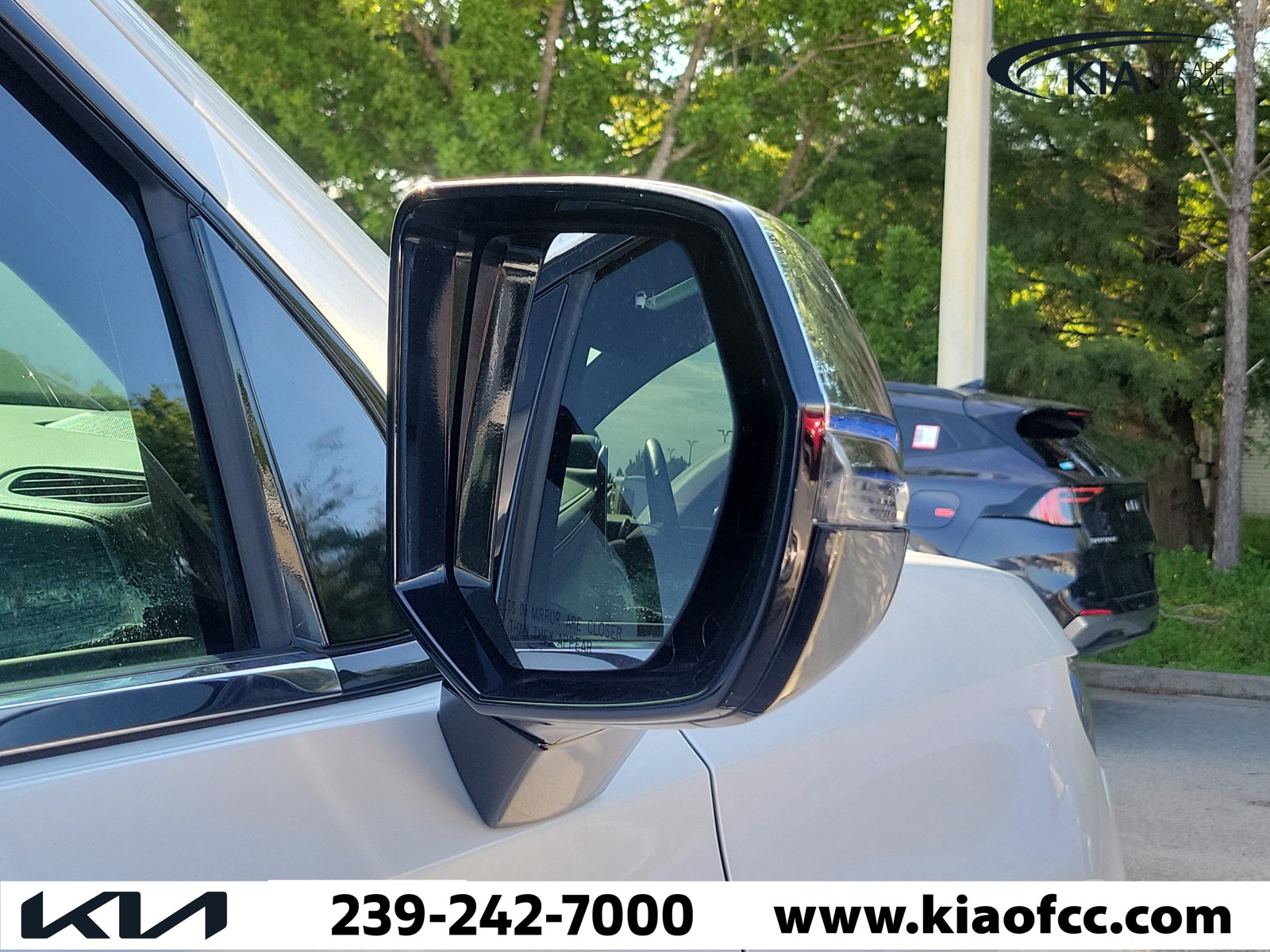 Used 2022 Iridescent Pearl Tricoat Chevrolet Premier image 10