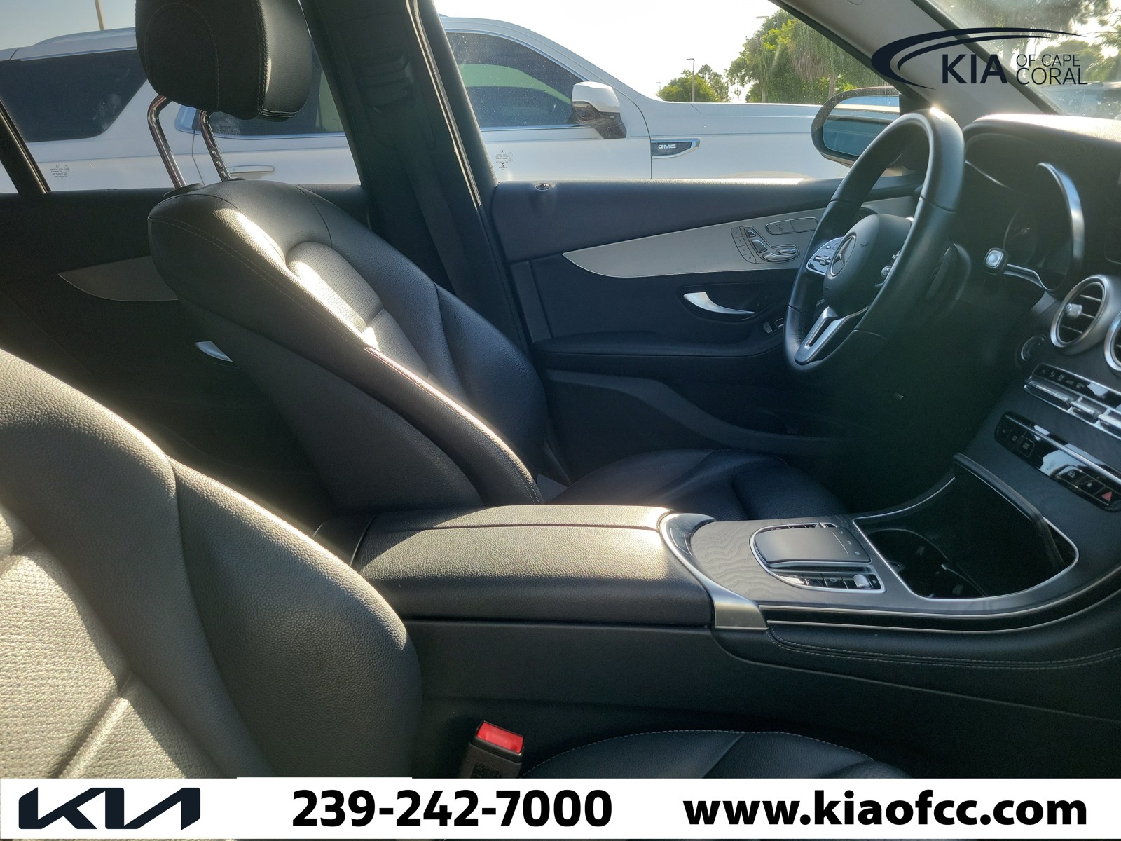 Used 2020  Mercedes-Benz GLC 300 image 9