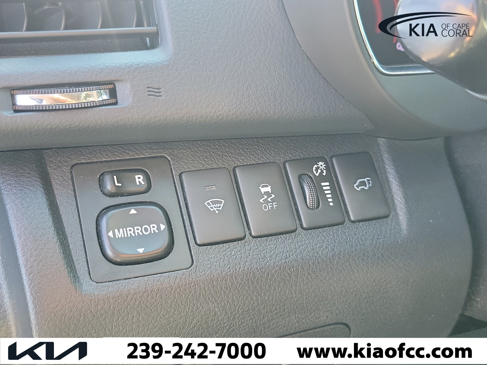 Used 2013 Sizzling Crimson Mica Toyota Limited image 26