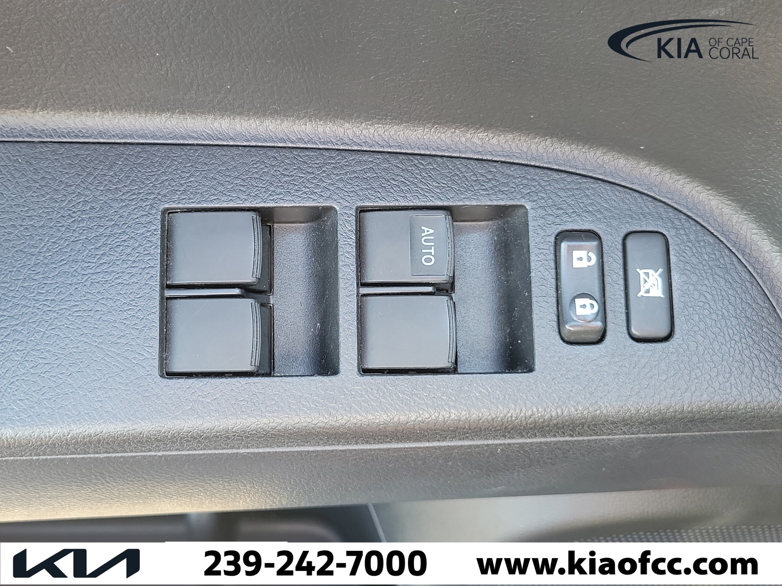 Used 2013 Sizzling Crimson Mica Toyota Limited image 25