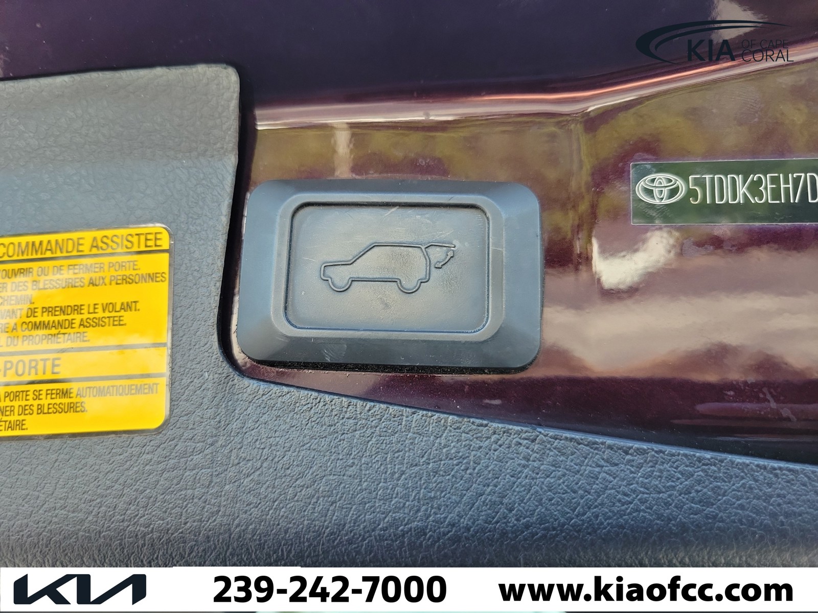 Used 2013 Sizzling Crimson Mica Toyota Limited image 11
