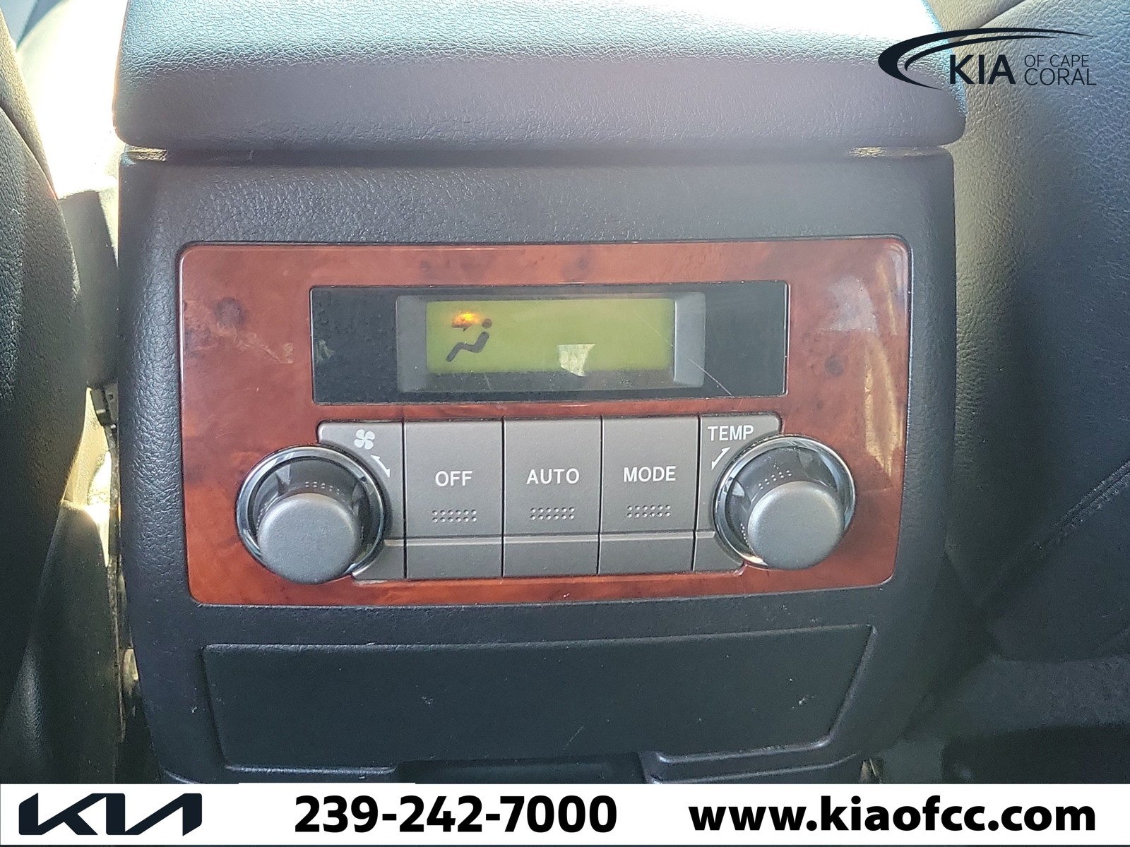 Used 2013 Sizzling Crimson Mica Toyota Limited image 16