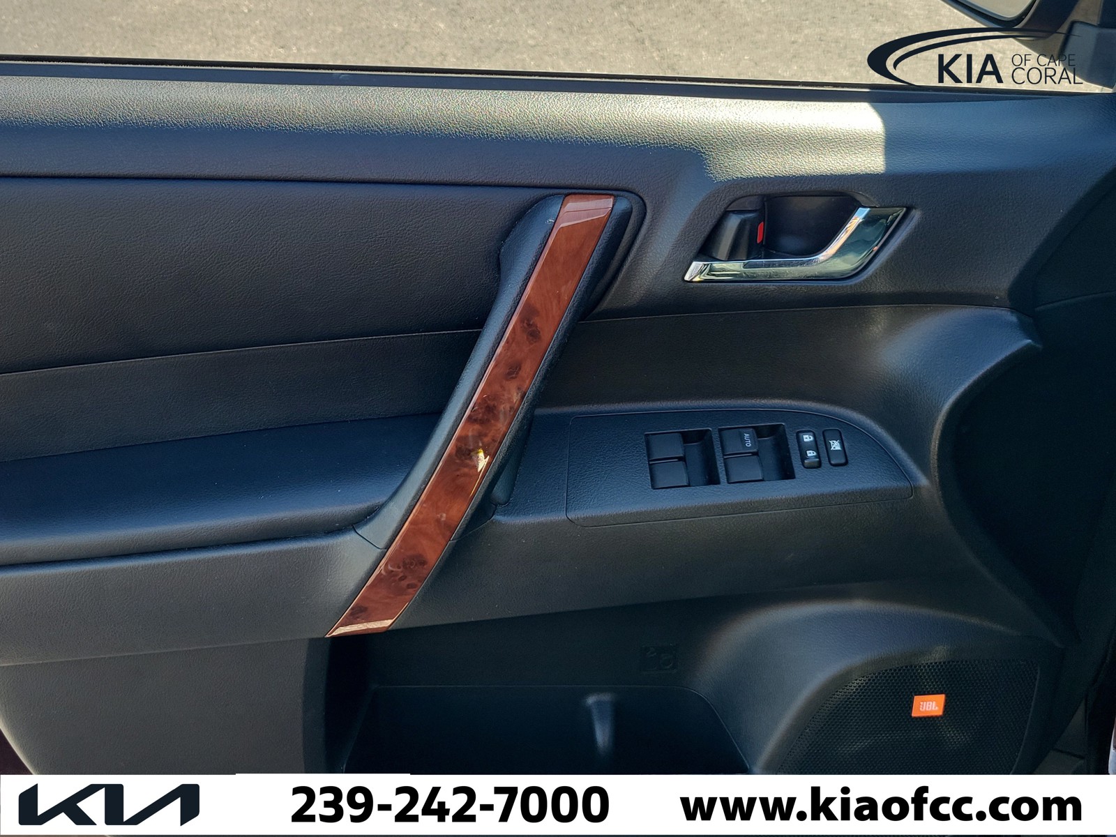 Used 2013 Sizzling Crimson Mica Toyota Limited image 24