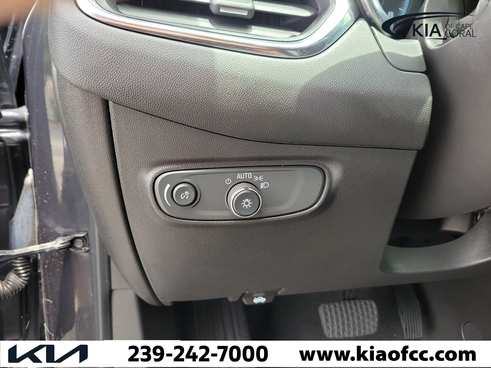 Used 2022 Iron Gray Metallic Chevrolet LS image 22