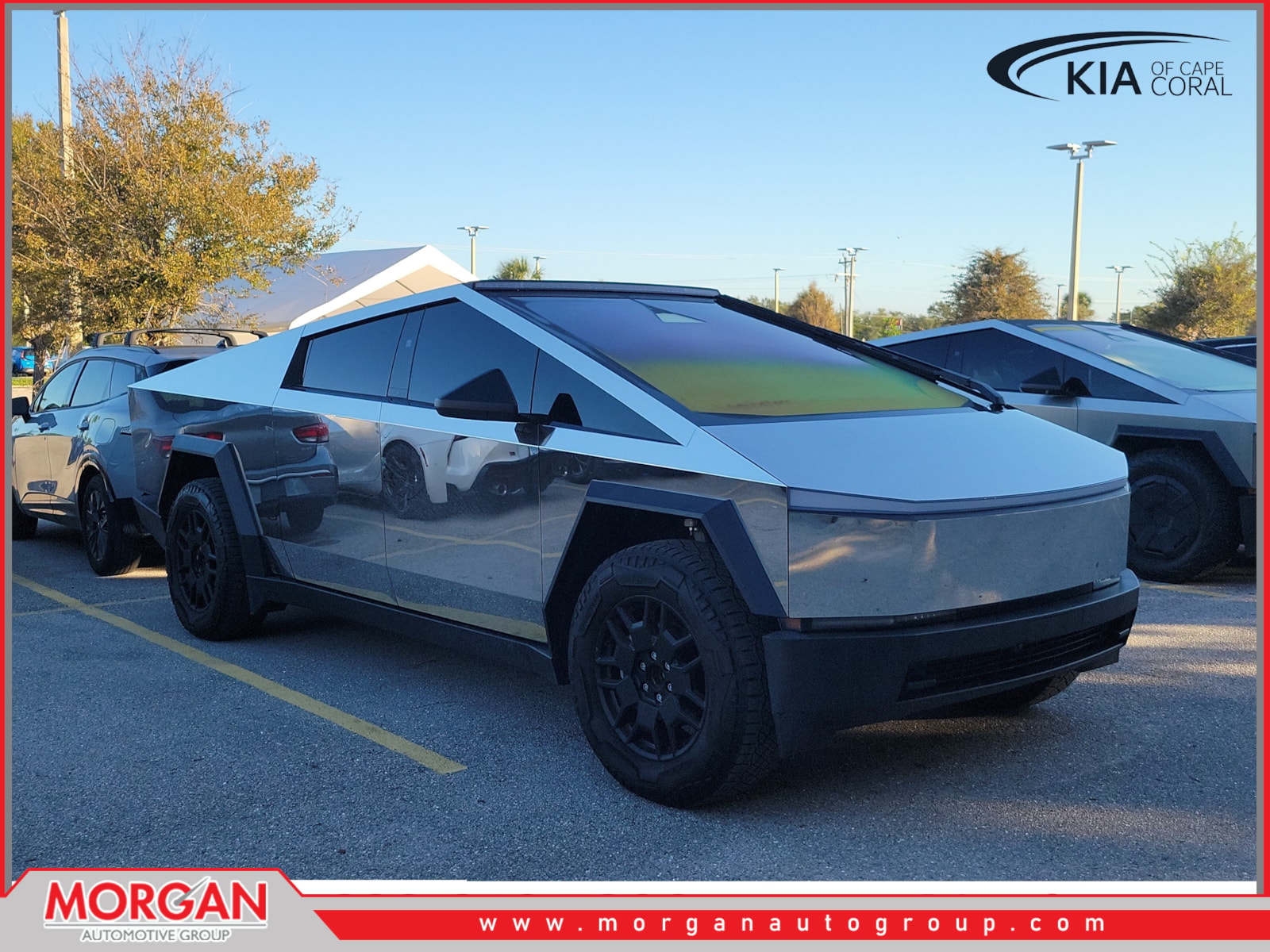 2025 Tesla Cybertruck 