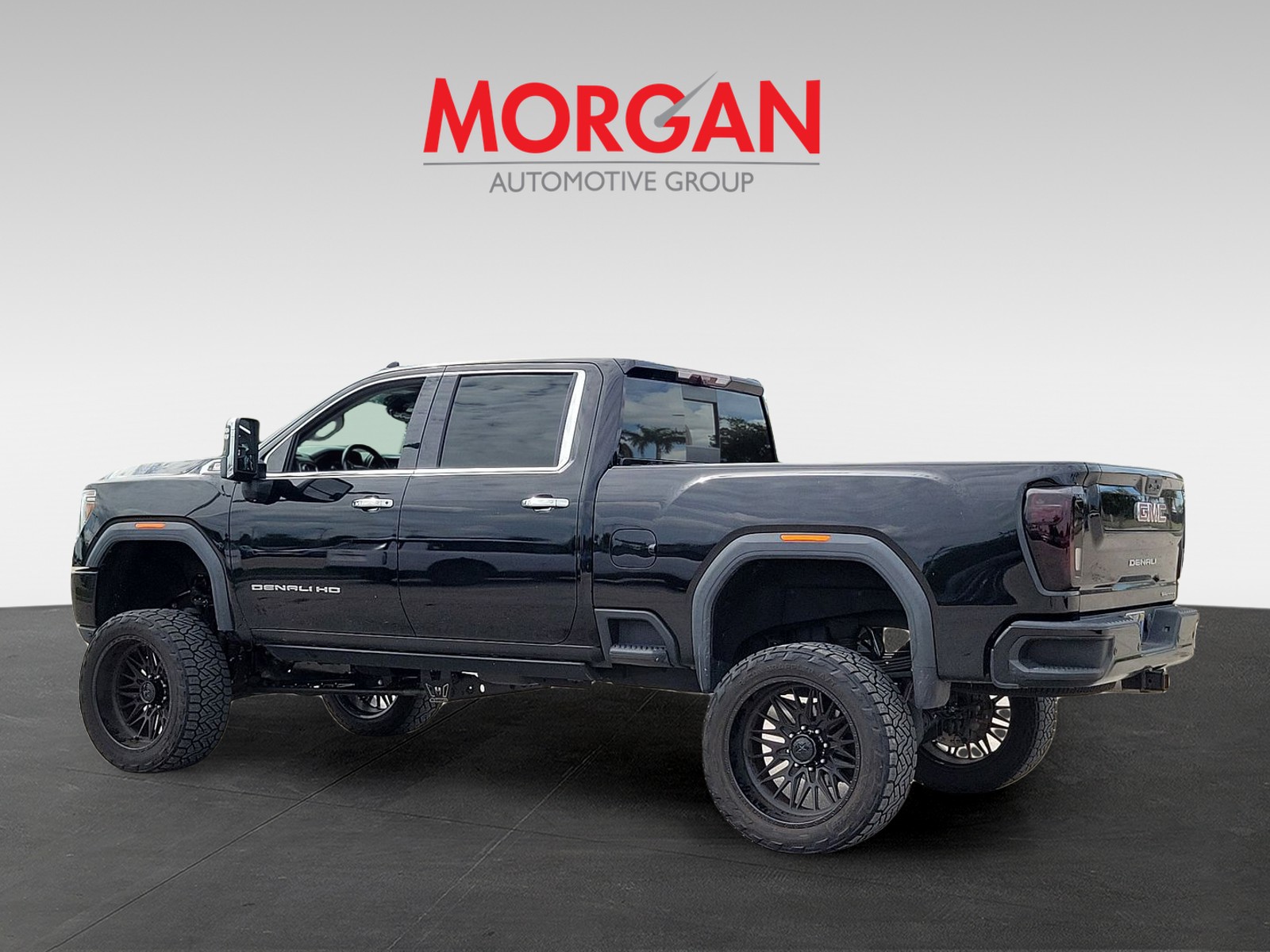 Used 2021 Onyx Black GMC Denali image 5