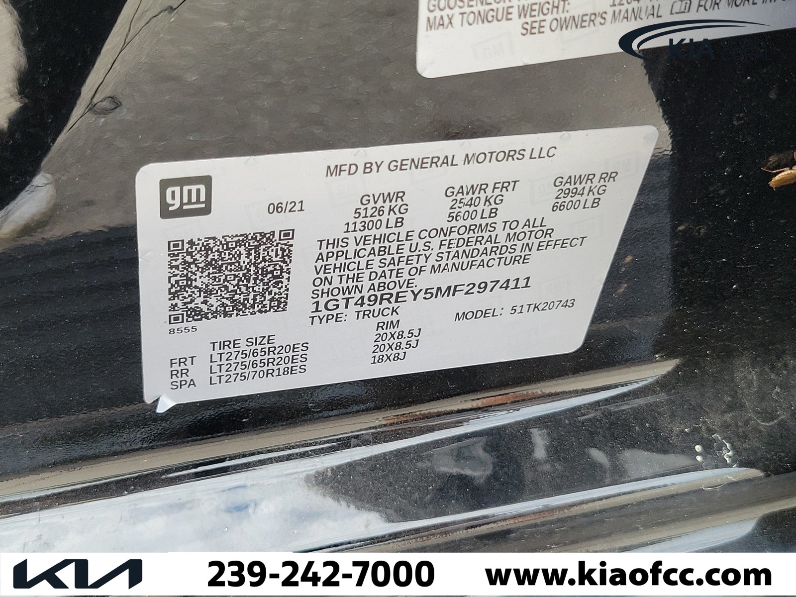 Used 2021 Onyx Black GMC Denali image 32