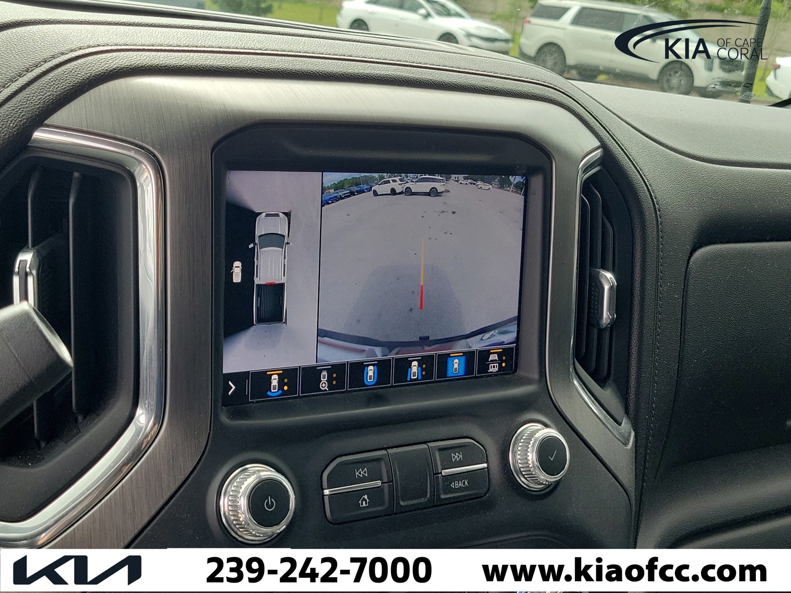 Used 2021 Onyx Black GMC Denali image 28