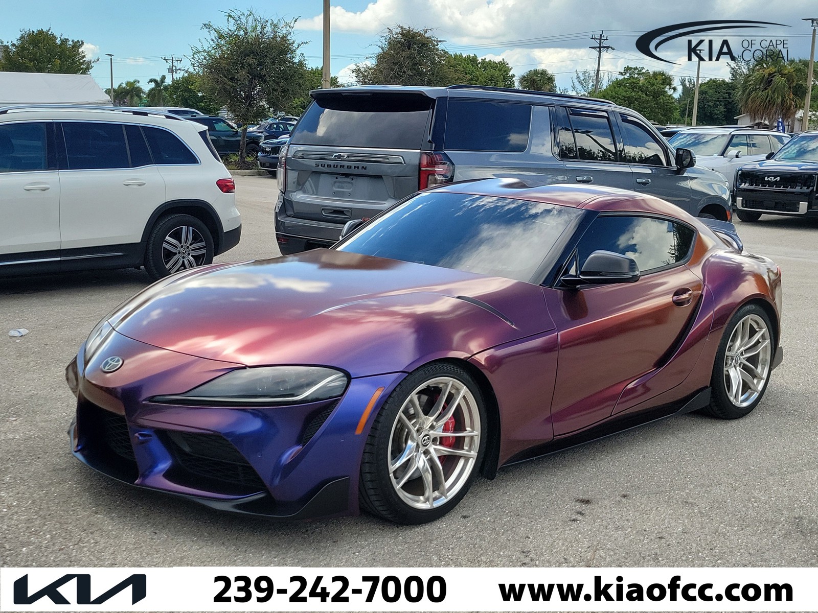 Used 2022 Renaissance Red Toyota 3.0 image 3