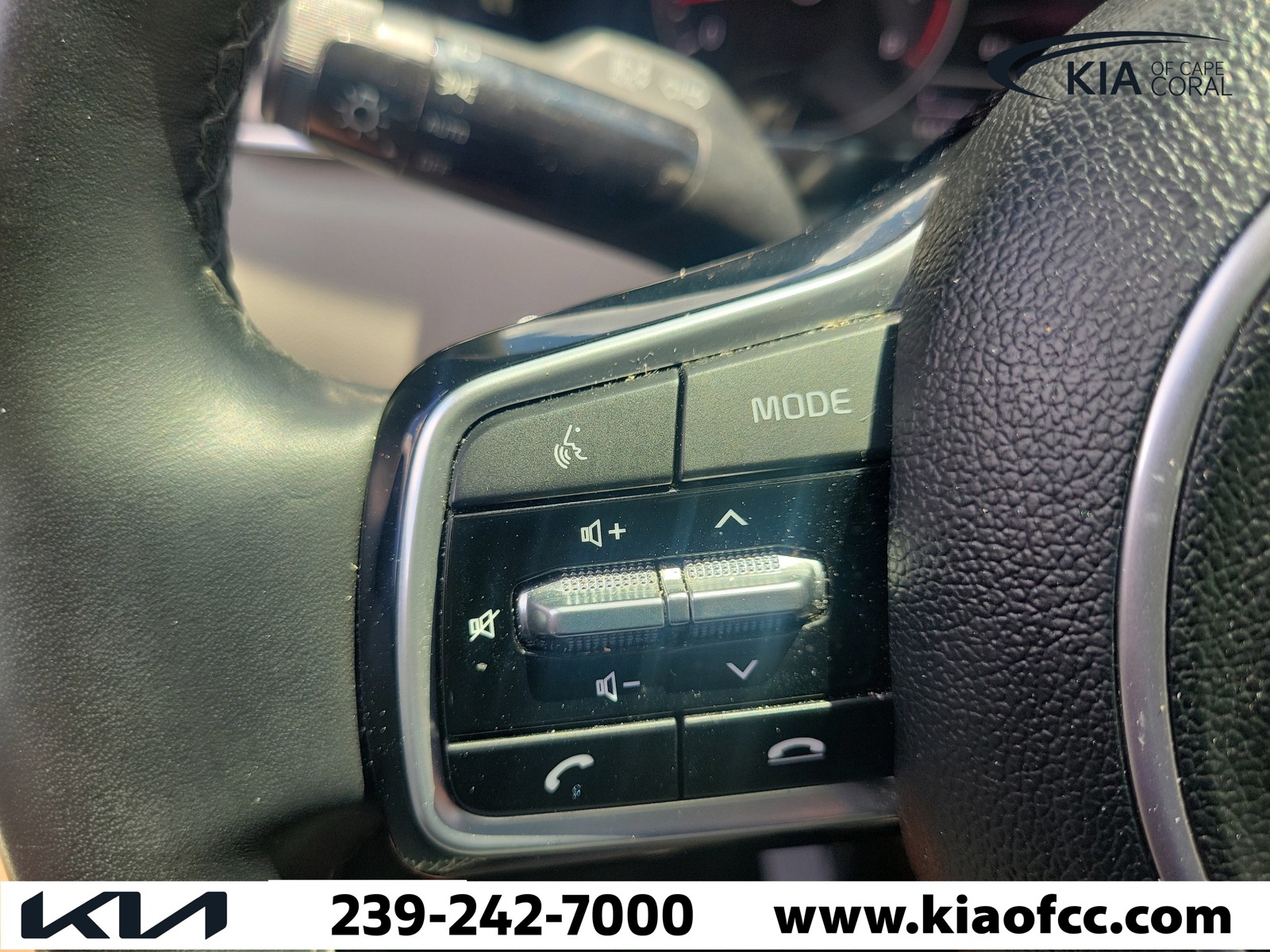 Certified Used 2023 Sapphire Blue Kia S image 32
