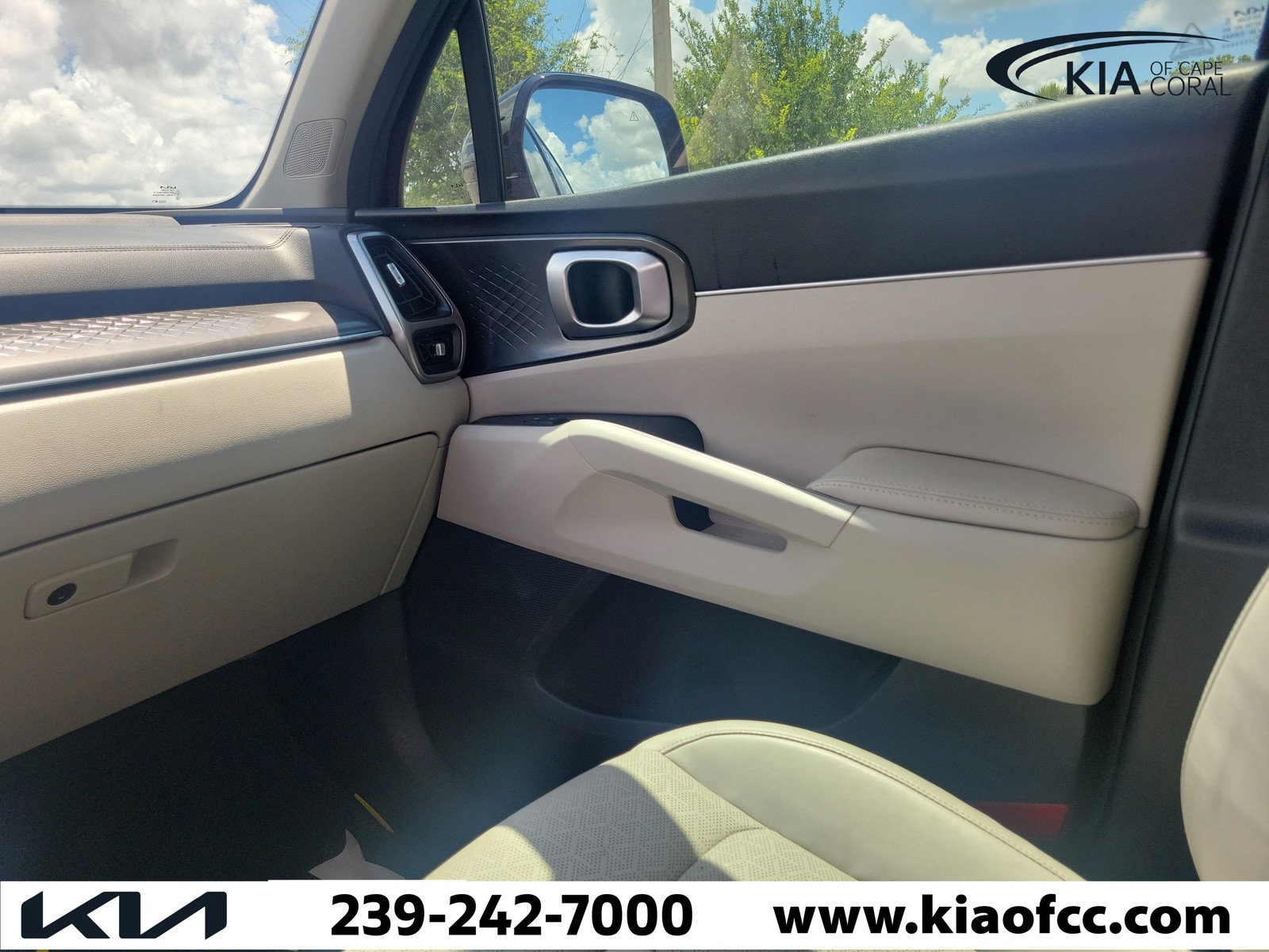 Certified Used 2023 Sapphire Blue Kia S image 18