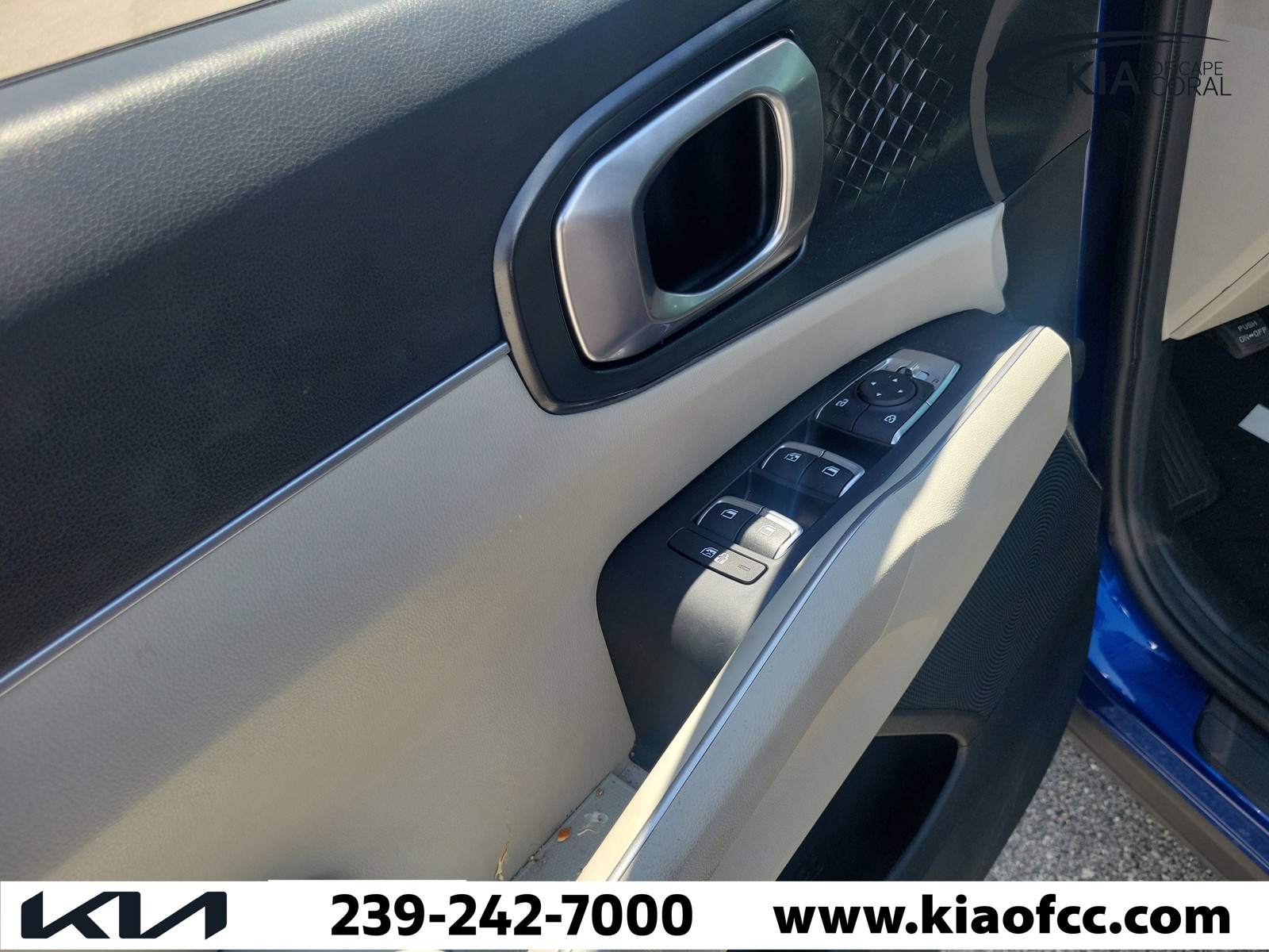 Certified Used 2023 Sapphire Blue Kia S image 24