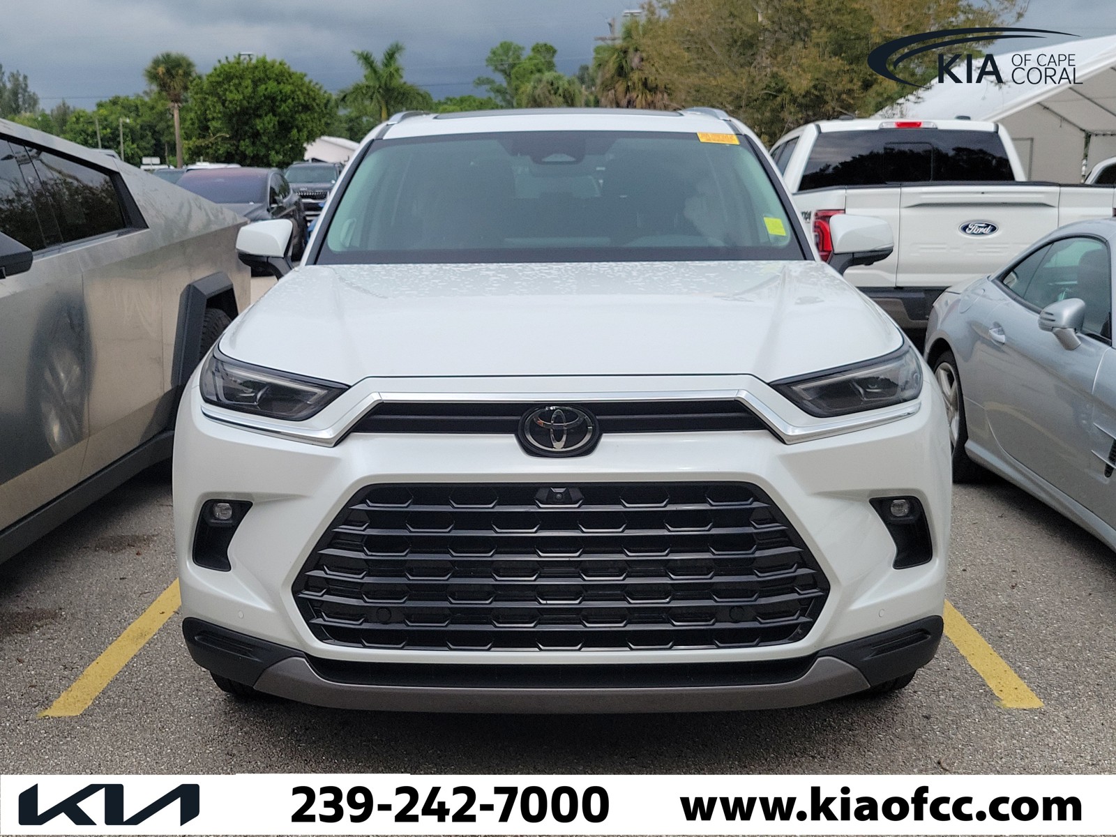 Used 2026 Pearl Toyota Platinum image 2