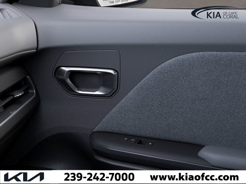 New 2026 Snow White Pearl Kia LXS image 25