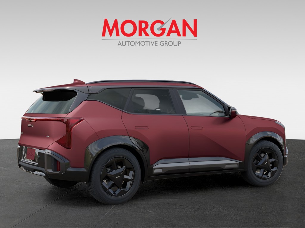 New 2027 Magma Red Matte Kia X-Line S image 6