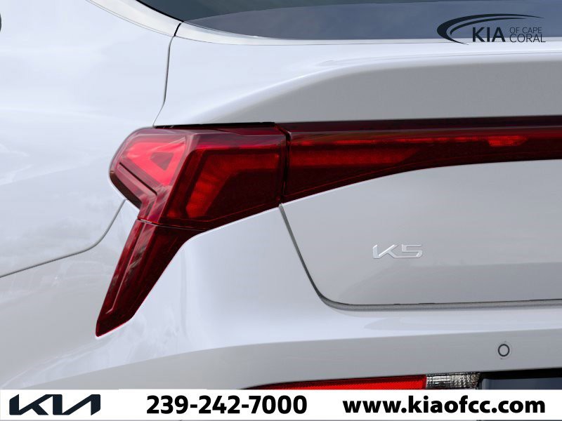 New 2026 Snow White Pearl Kia GT-Line image 11