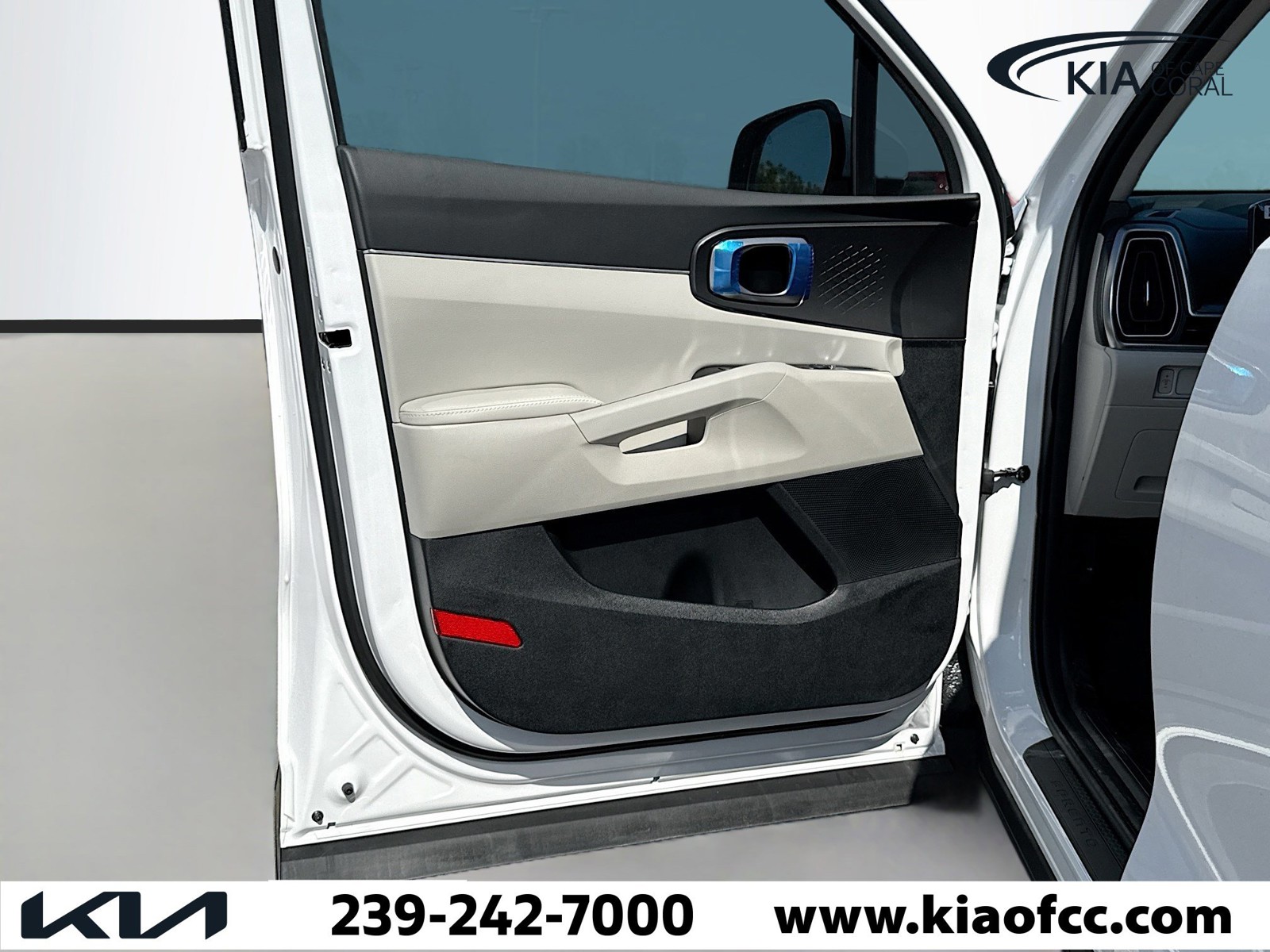 New 2026 Glacial White Pearl Kia S image 21