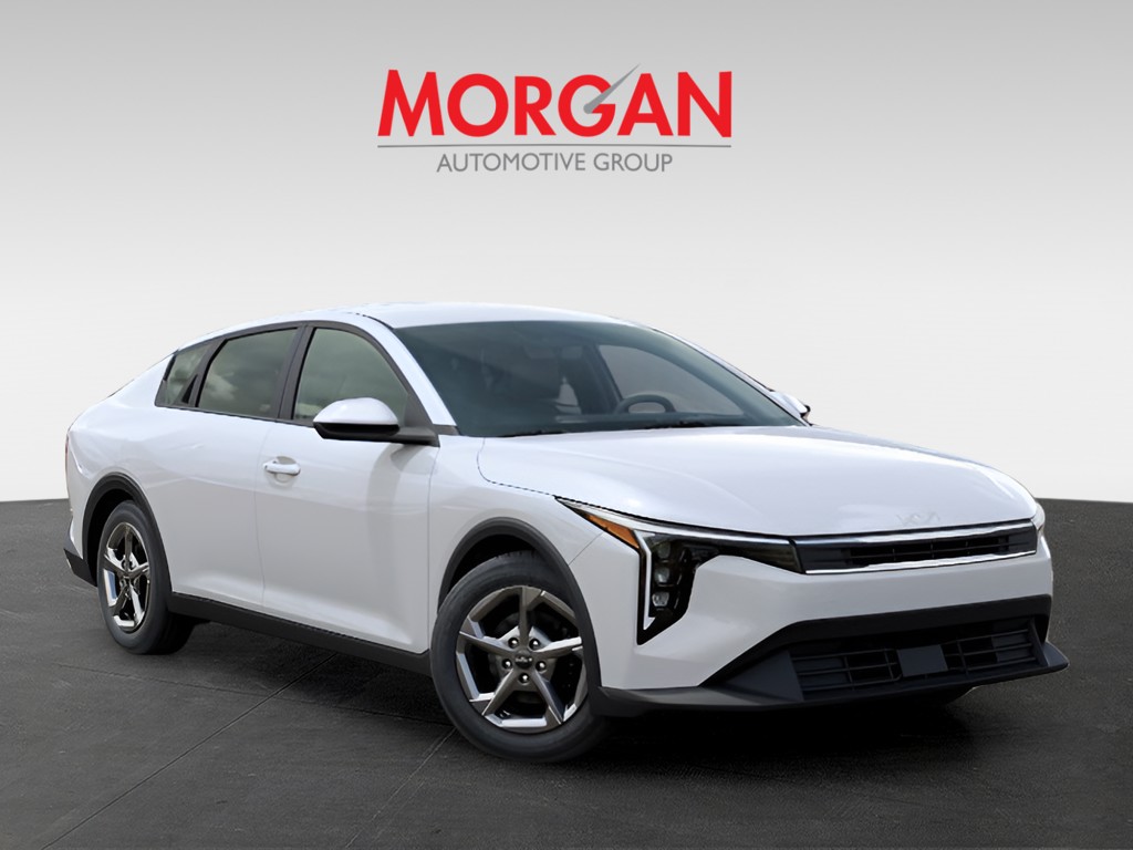 New 2026 Snow White Pearl Kia LXS image 8