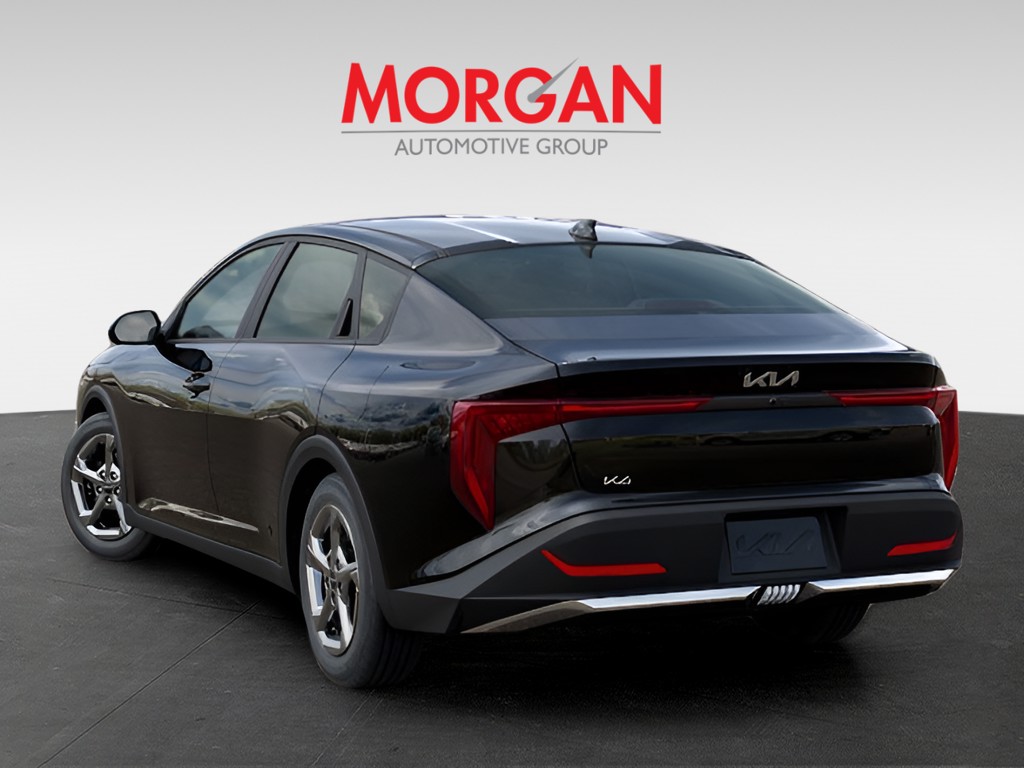 New 2026 Aurora Black Pearl Kia LXS image 4