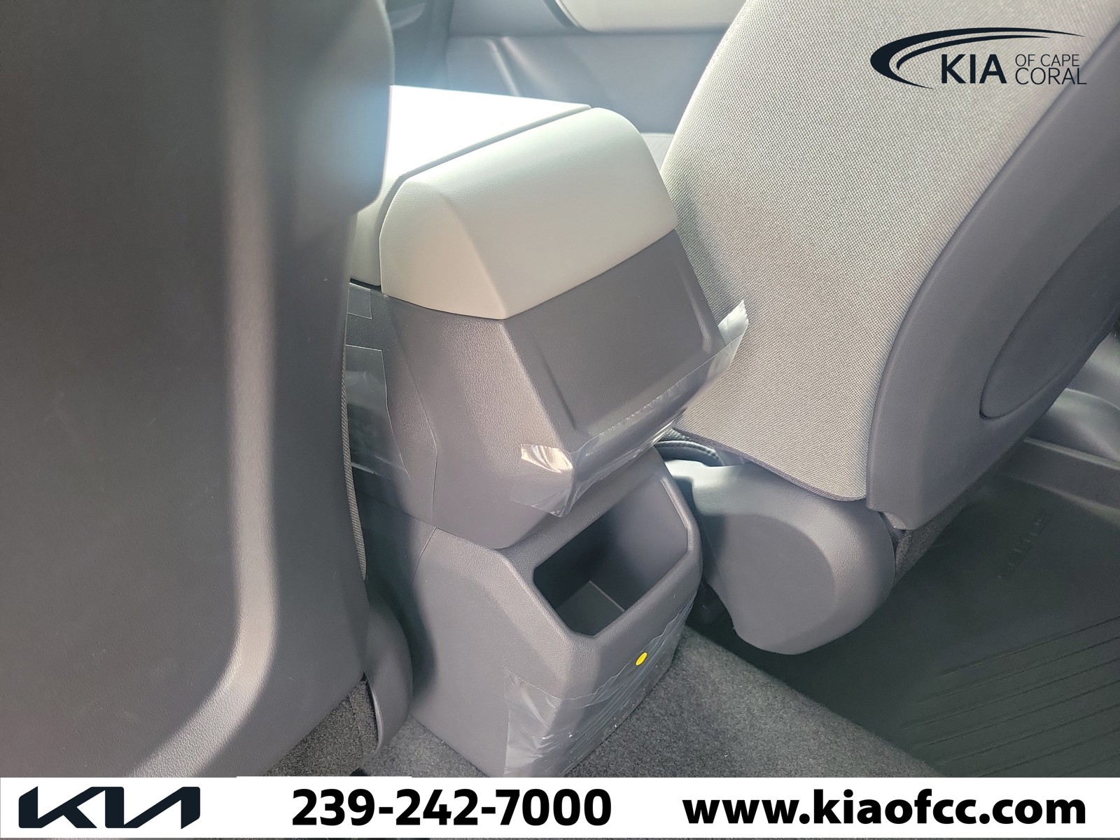 New 2027 Iceberg Green Kia S image 16