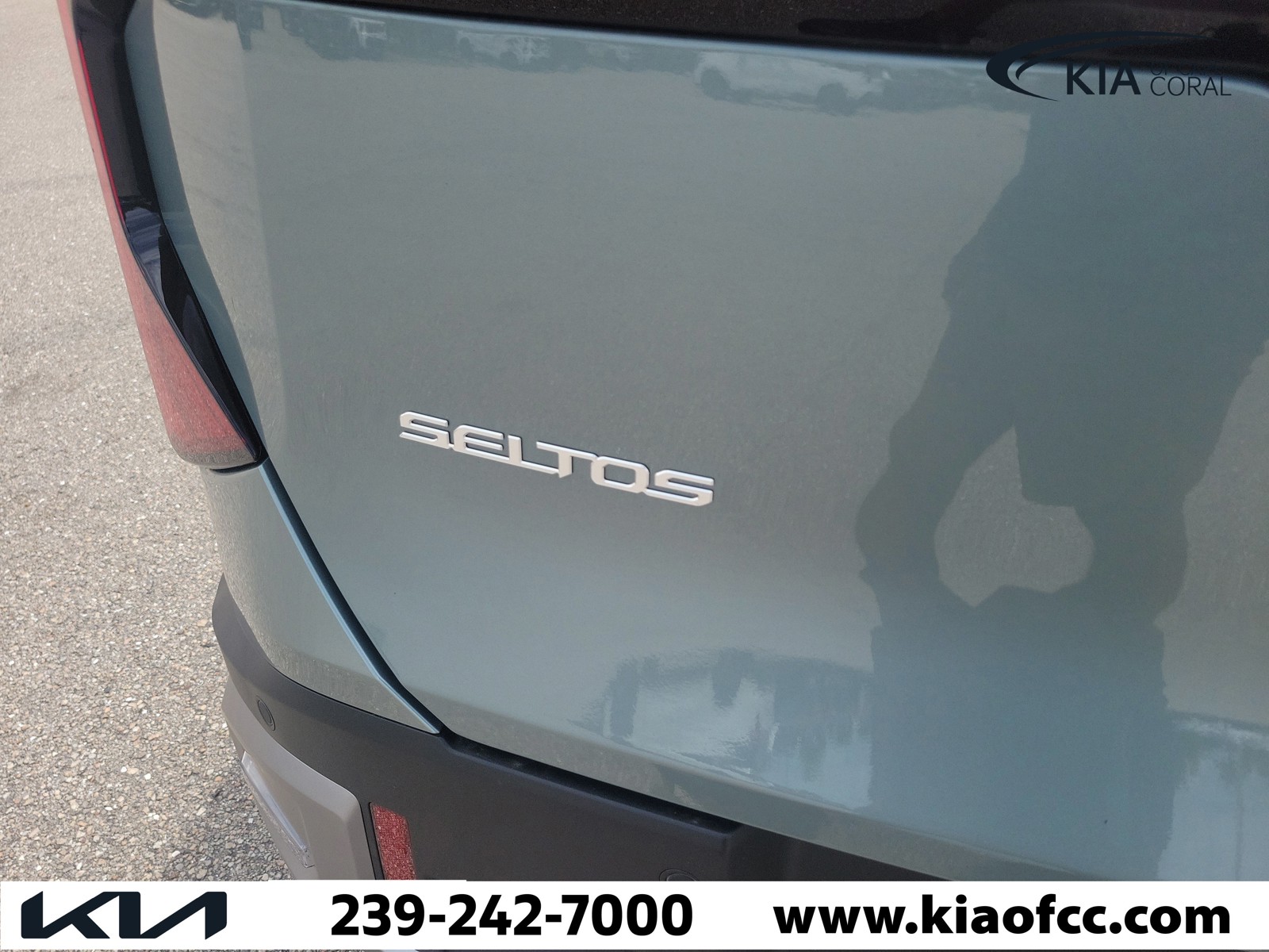 New 2027 Iceberg Green Kia S image 11
