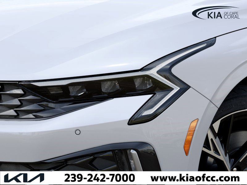 New 2026 Snow White Pearl Kia GT-Line image 10