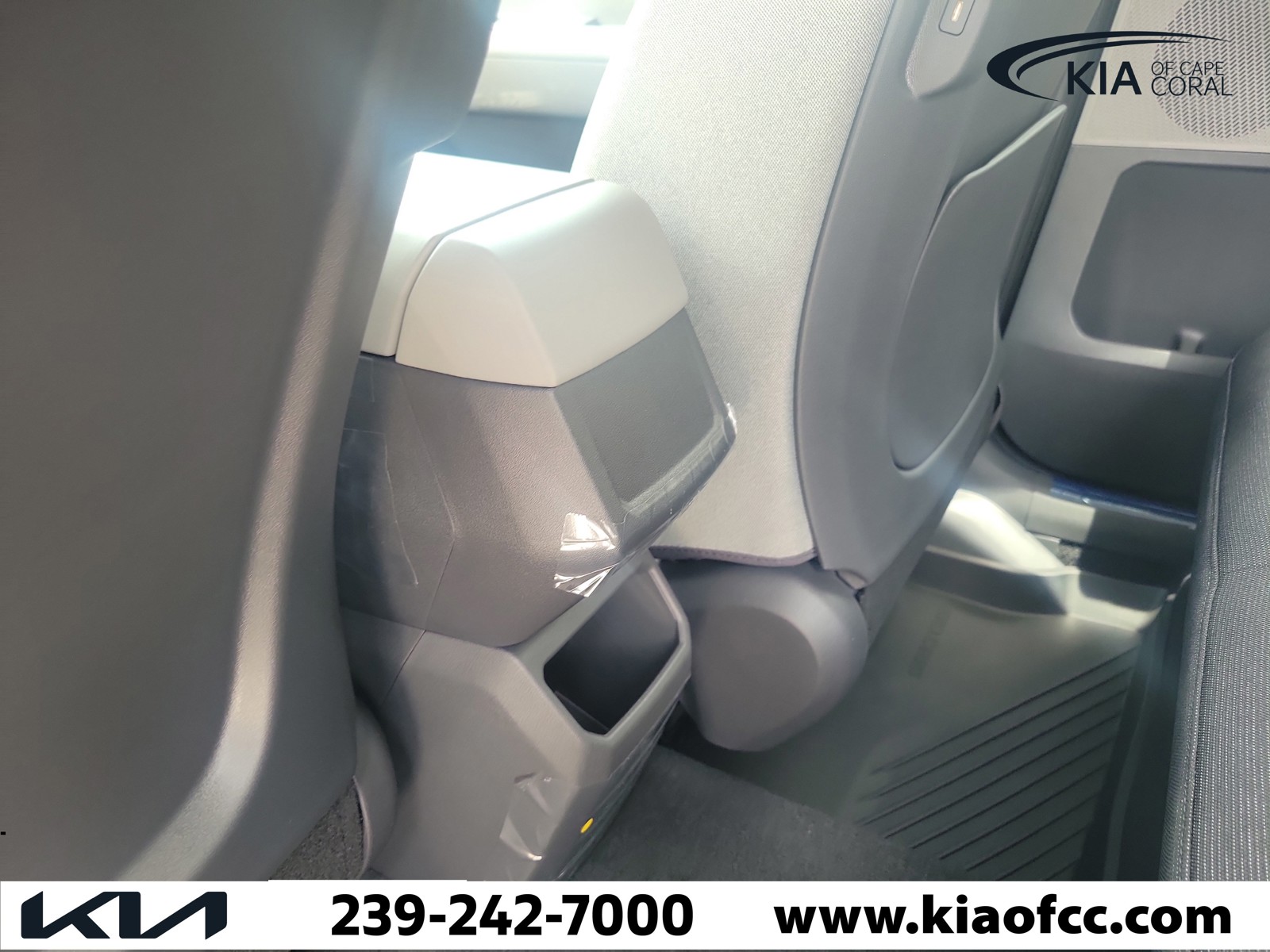 New 2027 Frost Blue Kia S image 17